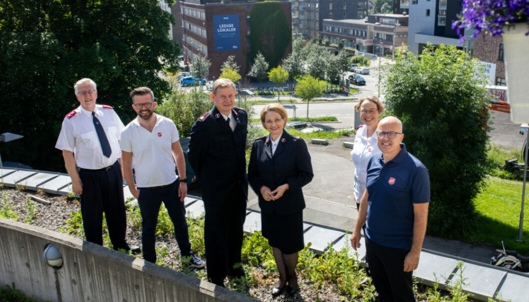 Frelsesarmeen gir ikke opp planene om nytt hovedkvarter på Ensjø. F.v. Jan Peder Fosen, Geir Smith-Solevåg, Knud David og Lisbeth Welander, Bente S. Gundersen og Knut Haugsvær. Frelsesarmeen gir ikke opp planene om nytt hovedkvarter på Ensjø. F.v. Jan Peder Fosen, Geir Smith-Solevåg, Knud David og Lisbeth Welander, Bente S. Gundersen og Knut Haugsvær.