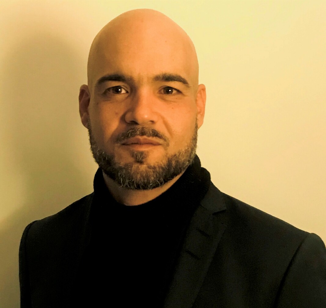 - Forstemmende at et flertall av innvandrere og norskfødte med innvandrerforeldre har opplevd rasisme eller diskriminering i møte med Oslo kommune i løpet av de siste 12 månedene, sier Hatem Ben Mansour ved Antirasistisk Senter. - Forstemmende at et flertall av innvandrere og norskfødte med innvandrerforeldre har opplevd rasisme eller diskriminering i møte med Oslo kommune i løpet av de siste 12 månedene, sier Hatem Ben Mansour ved Antirasistisk Senter.
