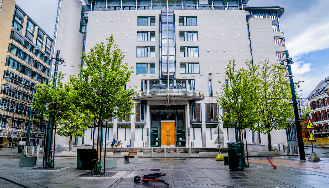 Oslo tingrett har satt av tre dager til behandlingen av saken mot en 57 år gammel mann som er tiltalt for å ha kjørt på en toåring i Oslo i september 2020. Oslo tingrett har satt av tre dager til behandlingen av saken mot en 57 år gammel mann som er tiltalt for å ha kjørt på en toåring i Oslo i september 2020.