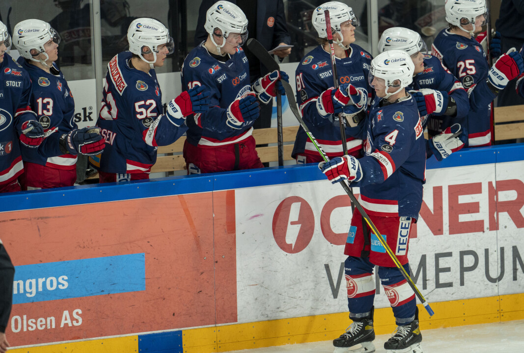 Mathis Olimb og resten av Vålerenga ville ikke gi noe gratis til Stavanger Oilers lørdag kveld. Mathis Olimb og resten av Vålerenga ville ikke gi noe gratis til Stavanger Oilers lørdag kveld.