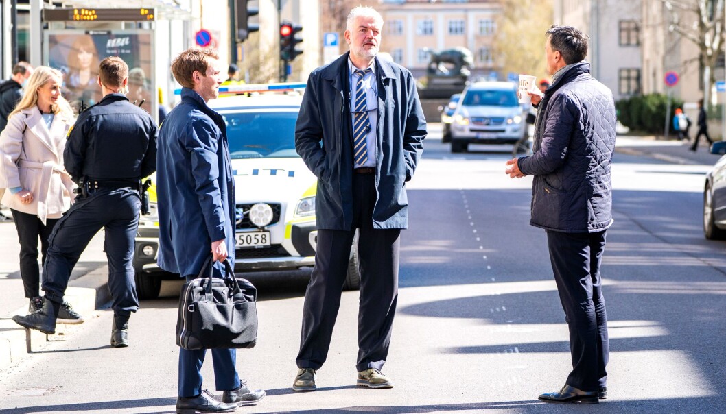 Mannen som kapret en ambulanse på Torshov er i lagmannsretten dømt til 13 års forvaring. Her er retten på befaring på åstedet i forbindelse med rettssaken. Mannen som kapret en ambulanse på Torshov er i lagmannsretten dømt til 13 års forvaring. Her er retten på befaring på åstedet i forbindelse med rettssaken.