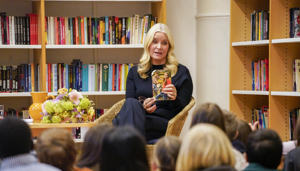 Med kronprinsesse Mette-Marit som gjest diskuterte fjerdeklassingene ved Gamlebyen skole boka «Jørgen + Anne = sant».