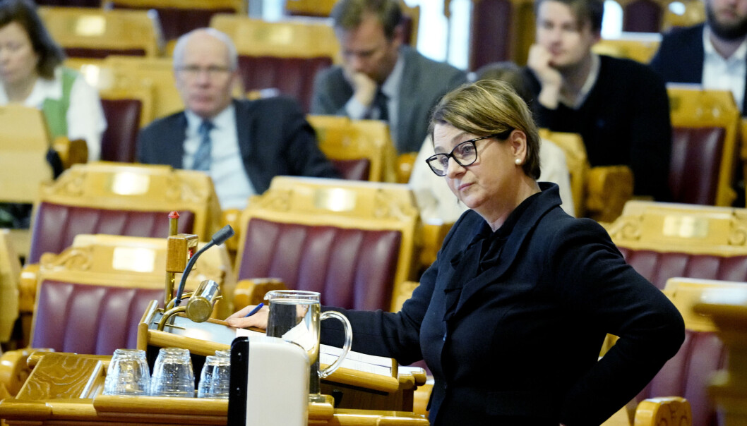 Tone Wilhelmsen Trøen (H) er blant flere som mener at noen med bakgrunn innen psykiatri eller psykologi bør sitte i Koronakommisjonen. Det var hennes eget parti som satte ned kommisjonen. Tone Wilhelmsen Trøen (H) er blant flere som mener at noen med bakgrunn innen psykiatri eller psykologi bør sitte i Koronakommisjonen. Det var hennes eget parti som satte ned kommisjonen.