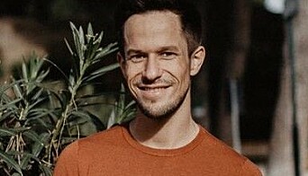 Arnfinn Nordbø i Hero AS opplyser ikke om ansattes kompetanse. Arnfinn Nordbø i Hero AS opplyser ikke om ansattes kompetanse.