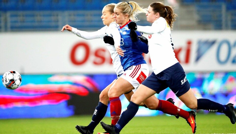 Elise Thorsnes og Vålerenga slet med å bryte gjennom et kompakt Stabæk-forsvar i mandagens serieåpnng.