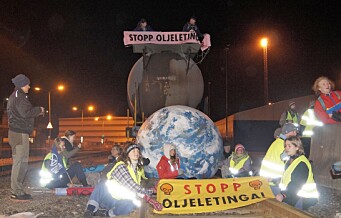 Extinction Rebellion blokkerer tog som forsyner Gardermoen med olje