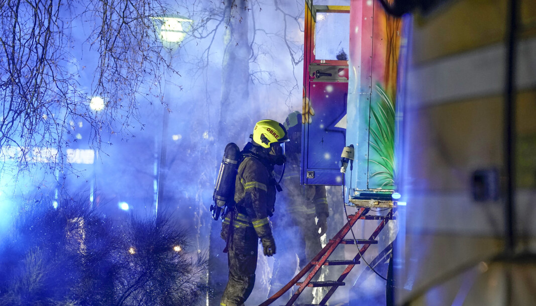 Brannen ble slukket i 2-tiden. Alle personer tilhørende tivoliet er gjort rede for, og ingen kom fysisk til skade. Brannen ble slukket i 2-tiden. Alle personer tilhørende tivoliet er gjort rede for, og ingen kom fysisk til skade.