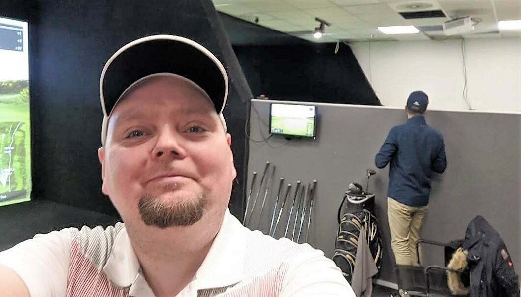 Hos Golfhandelen på Bryn kan man spille golf også på vinteren. Hos Golfhandelen på Bryn kan man spille golf også på vinteren.