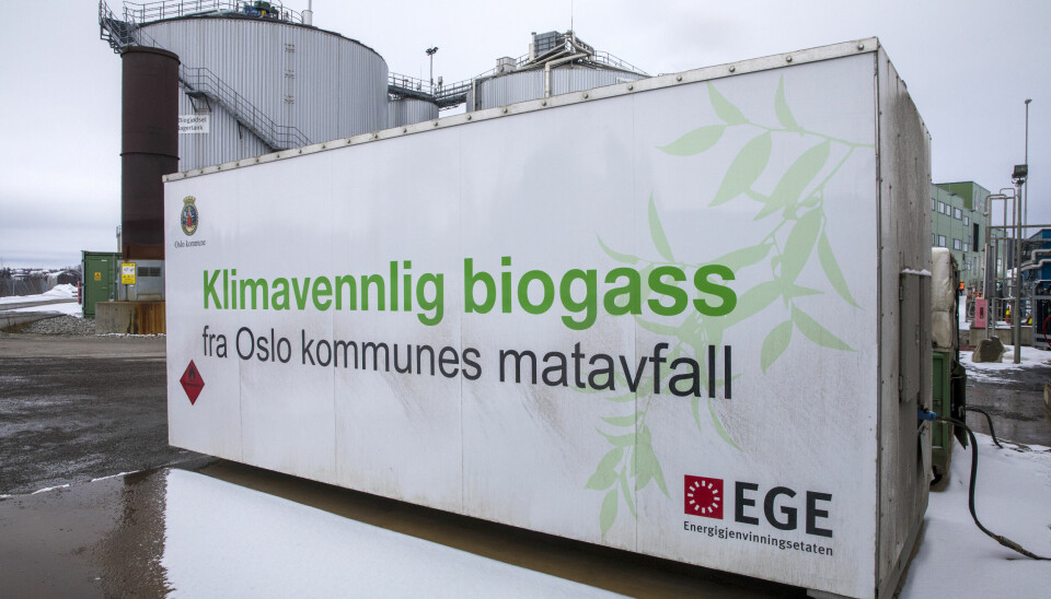 Stadig flere av Ruters busser kjører på biogass. Romerike biogassanlegg lager gassen, men har endt opp som et stort tapsprosjekt for Oslo kommune.