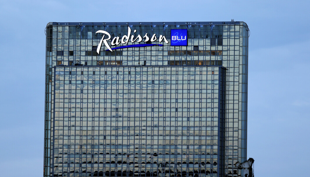 Parat har i første omgang varslet at 15 arbeidstakere ved Radisson Blu Plaza hotel kan bli tatt ut i streik fra arbeidstidens begynnelse søndag 24. april.