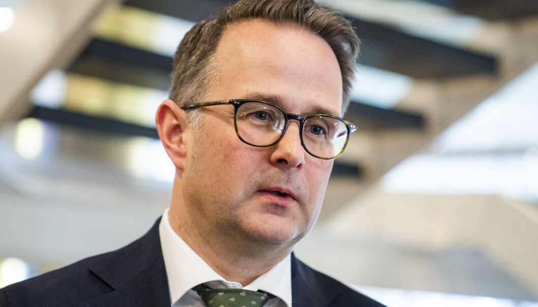 Riksmekler Mats Ruland har meklet mellom Fellesforbundet og NHO Reiseliv. Riksmekler Mats Ruland har meklet mellom Fellesforbundet og NHO Reiseliv.