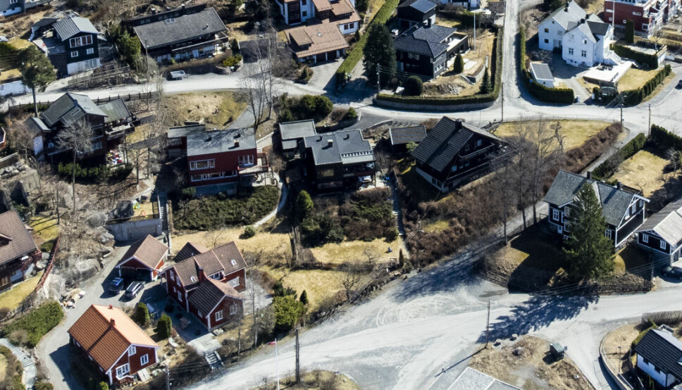 Færre tror på høyere boligpriser framover etter varsel om rentehevinger. Her dronefoto av Kjelsås og Grefsen i Oslo.