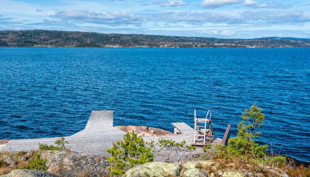 Badebrygga på Lågøya.