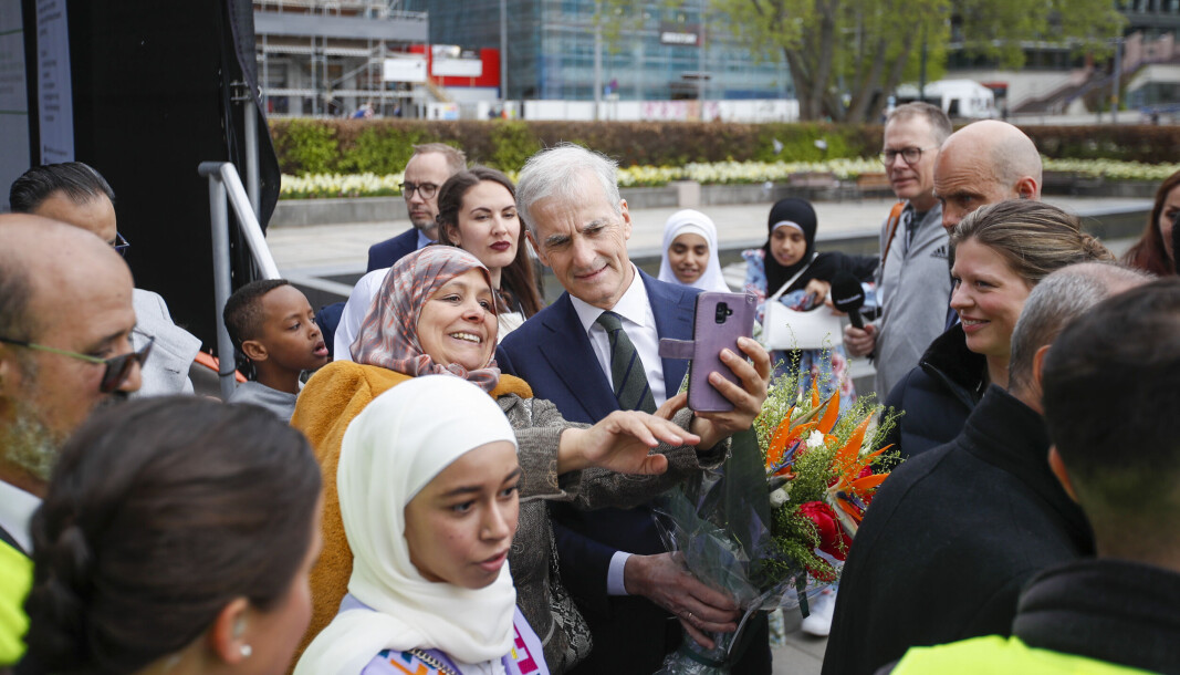 Statsminister Jonas Gahr Støre (Ap) deltok på id-markeringen på Rådhusplassen i Oslo mandag. Statsminister Jonas Gahr Støre (Ap) deltok på id-markeringen på Rådhusplassen i Oslo mandag.
