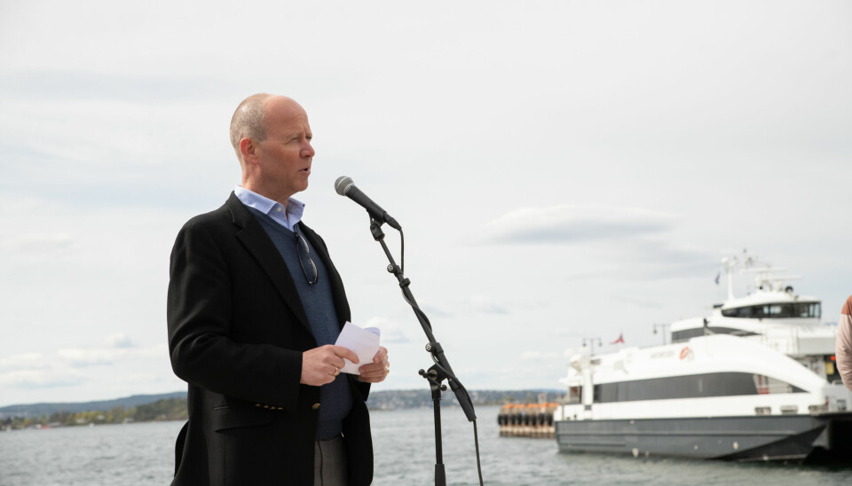 Havnedirektør Ingvar Mathisen og Oslo Havn har åpnet for å bruke havna til testing av flytende solcelleanlegg.