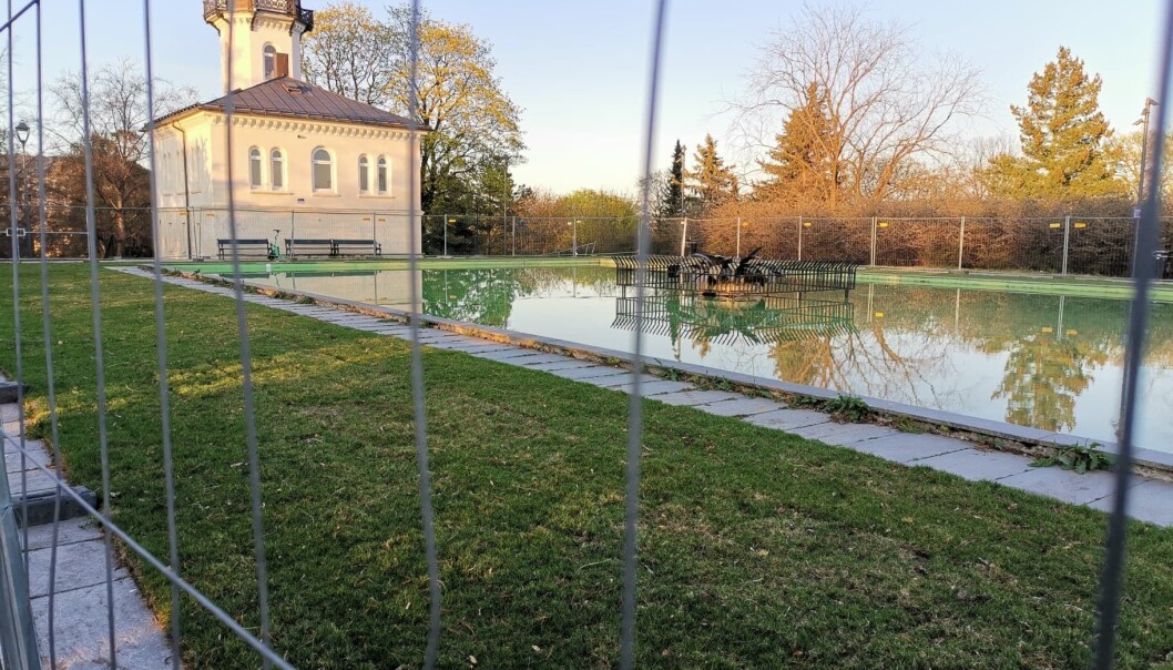 Speilbassenget på St. Hanshaugen vil bli tømt for vann som følge av vannmangelen i byen. Speilbassenget på St. Hanshaugen vil bli tømt for vann som følge av vannmangelen i byen.