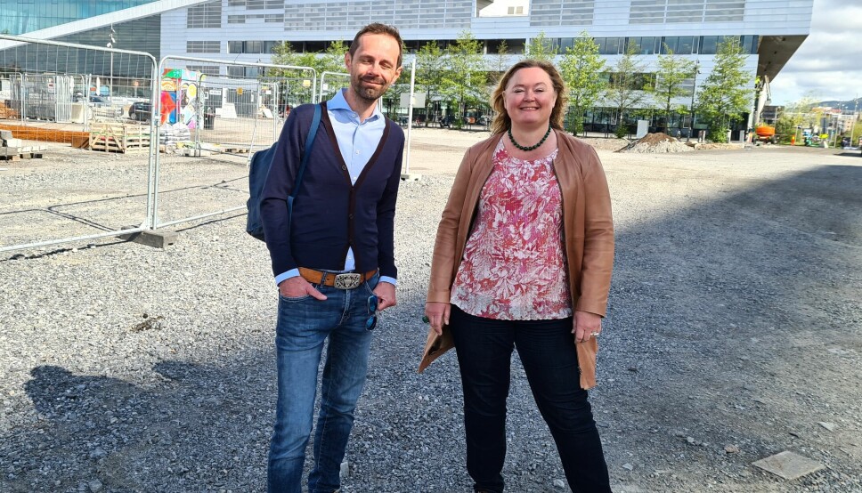 Venstres Hallstein Bjercke og Høyres Anne Haabeth Rygg ønsker seg at fotohuset kan få flytte inn i HAV eiendoms nye bygg, som skal dukke opp mellom Munchmuseet og Operastranda.