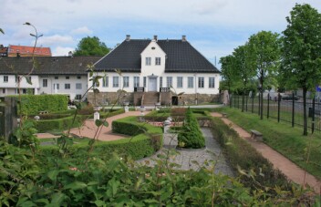 Hærverk og rus har ført til at hagen rundt Oslo ladegård i Middelalderparken er stengt