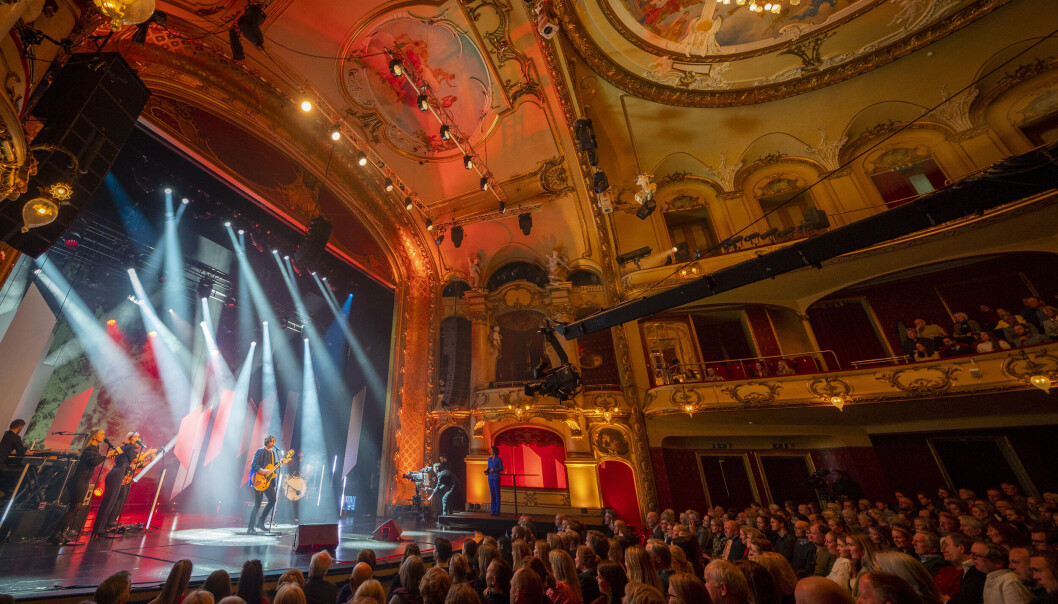 Nationaltheatret ble åpnet i 1899. Nå skal den planlagte rehabiliteringen og moderniseringen av Norges hovedscene vurderes på nytt. Nationaltheatret ble åpnet i 1899. Nå skal den planlagte rehabiliteringen og moderniseringen av Norges hovedscene vurderes på nytt.