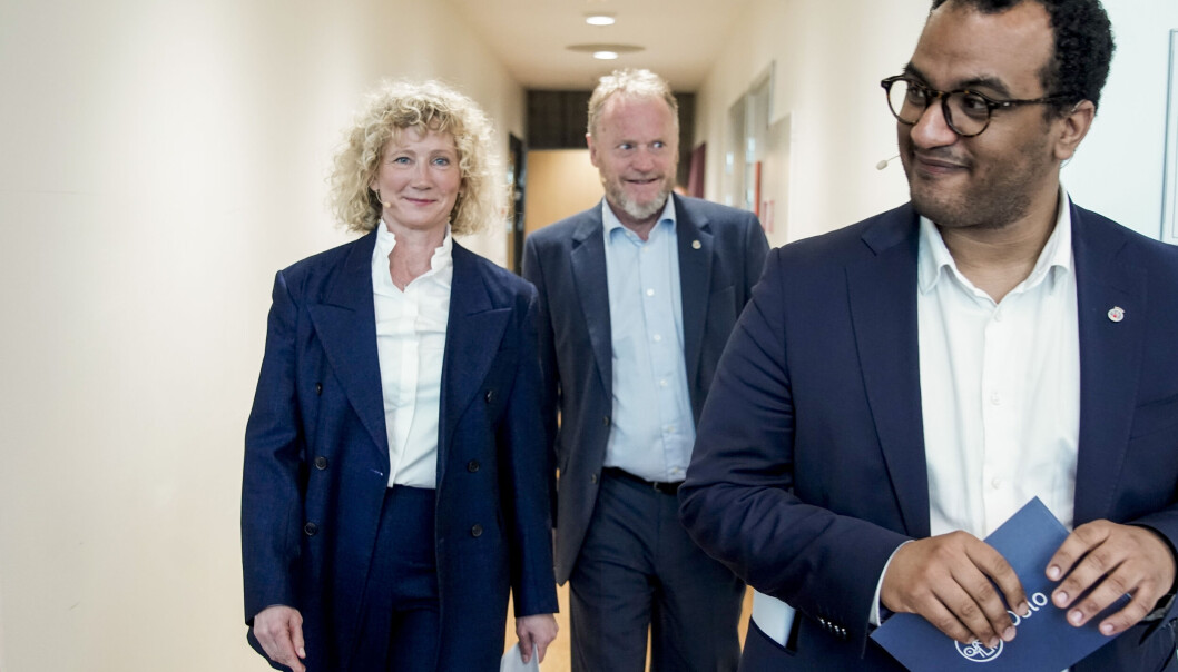 Tone Hansen ble torsdag presentert av byrådsleder Raymond Johansen (midten) og kulturbyråd Omar Samy Gamal (t.h.) som ny direktør for Munch-museet. Tone Hansen ble torsdag presentert av byrådsleder Raymond Johansen (midten) og kulturbyråd Omar Samy Gamal (t.h.) som ny direktør for Munch-museet.