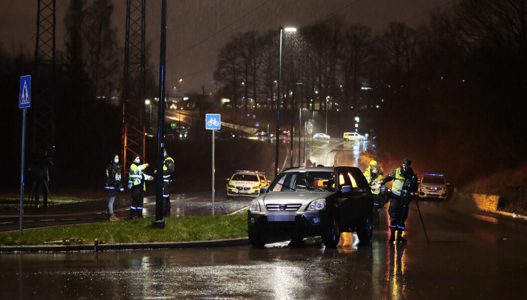 13 år gamle Dhenujen Yogathas var i ferd med å krysse Maria Dehlis vei mellom Grorud og Haugenstua i Oslo sammen med noen venner da han ble påkjørt og drept av en ruspåvirket sjåfør uten førerkort. 13 år gamle Dhenujen Yogathas var i ferd med å krysse Maria Dehlis vei mellom Grorud og Haugenstua i Oslo sammen med noen venner da han ble påkjørt og drept av en ruspåvirket sjåfør uten førerkort.