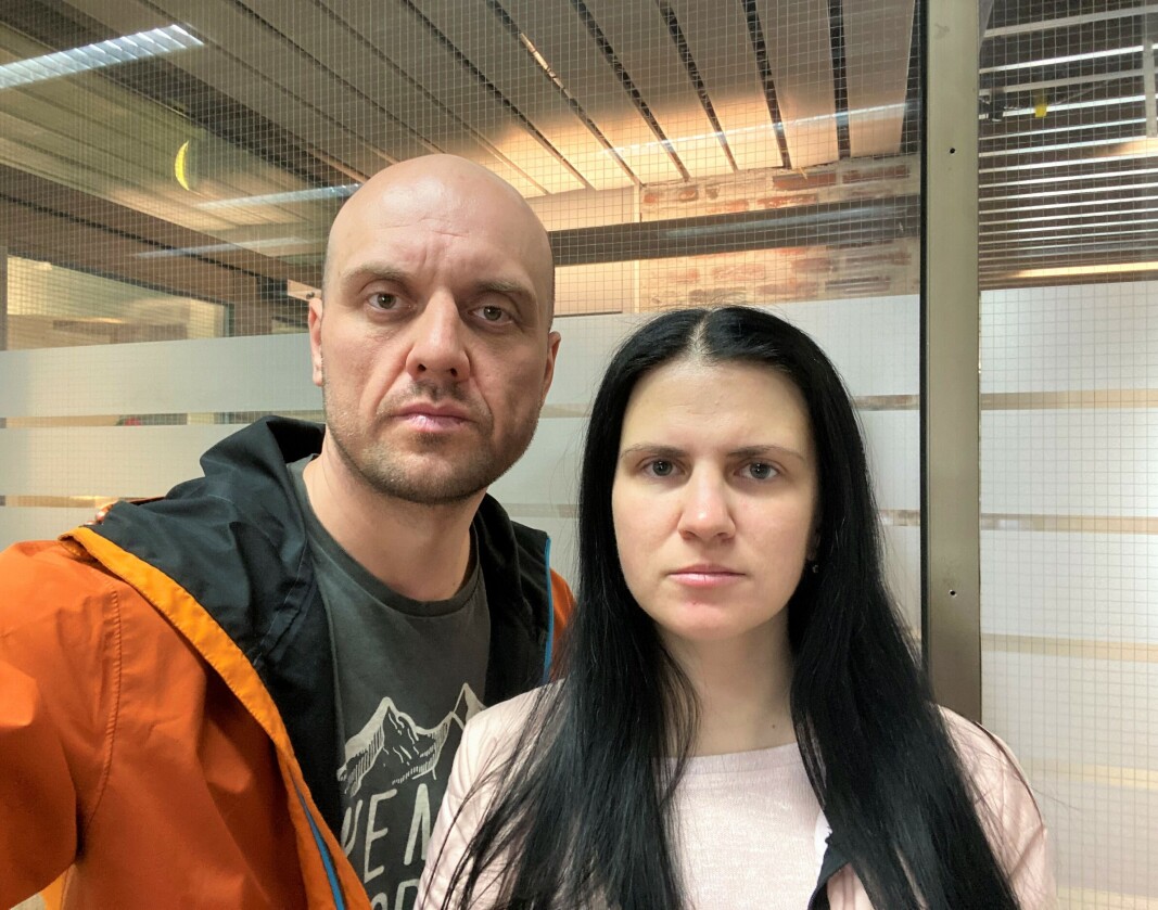Anna Storozhko og ektemannen Maksym Nechyporuk opplevde angrepet som svært truende. Anna måtte til legevakt med en skadet arm. Anna Storozhko og ektemannen Maksym Nechyporuk opplevde angrepet som svært truende. Anna måtte til legevakt med en skadet arm.