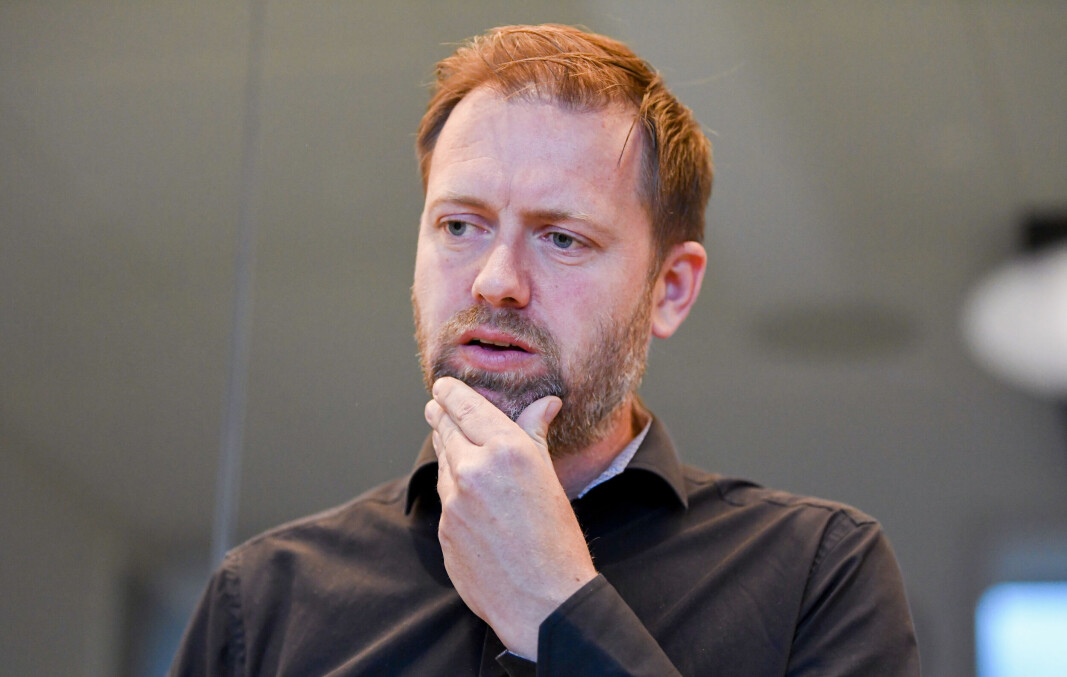Gruppeleder for Ap i bystyret, Andreas Halse, la frem seks konkrete krav for at de skal støtte ferdistillelse av Fornebubanen. Gruppeleder for Ap i bystyret, Andreas Halse, la frem seks konkrete krav for at de skal støtte ferdistillelse av Fornebubanen.