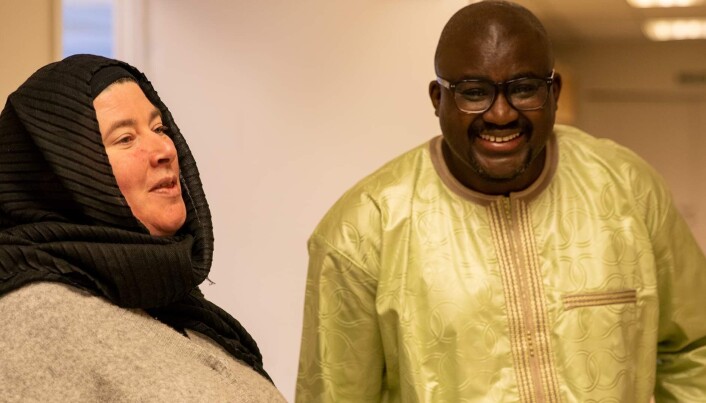 Lærerikt og hyggelig å besøke Daru Salaam Moskéen på Lindeberg. Her sammen med Omar Drammeh, leder av Gambian Association in Oslo. Lærerikt og hyggelig å besøke Daru Salaam Moskéen på Lindeberg. Her sammen med Omar Drammeh, leder av Gambian Association in Oslo.