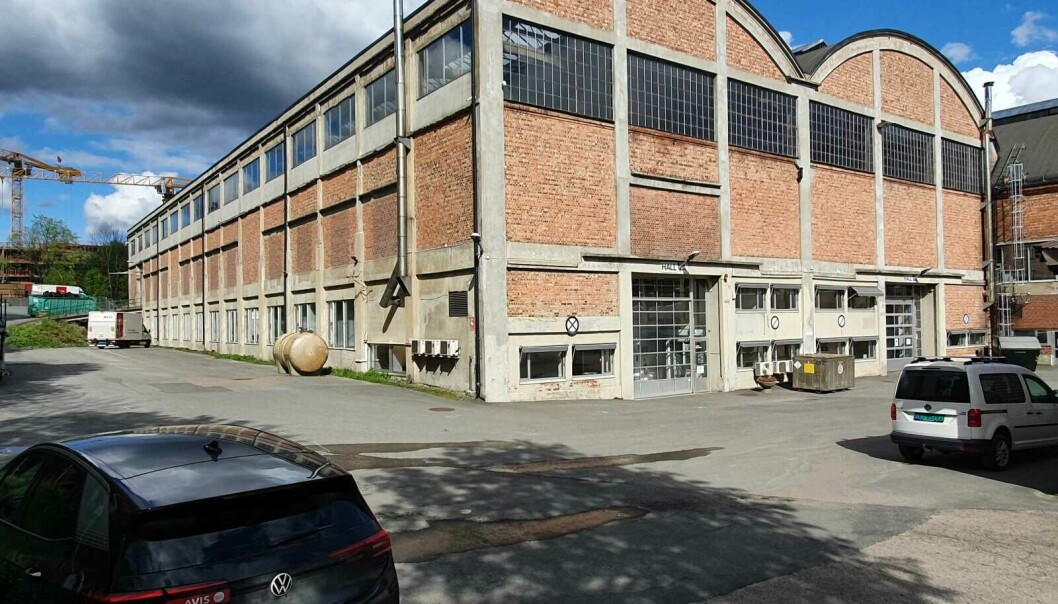 Stålverkshallene på Ensjø har aldri hatt stålverk eller annen industri. Men de ble starten på den såkalte bilbyen.