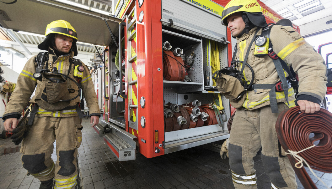 De branntekniske undersøkelsene kan først gjennomføres når brannvesenet er ferdig med etterslukkingen.