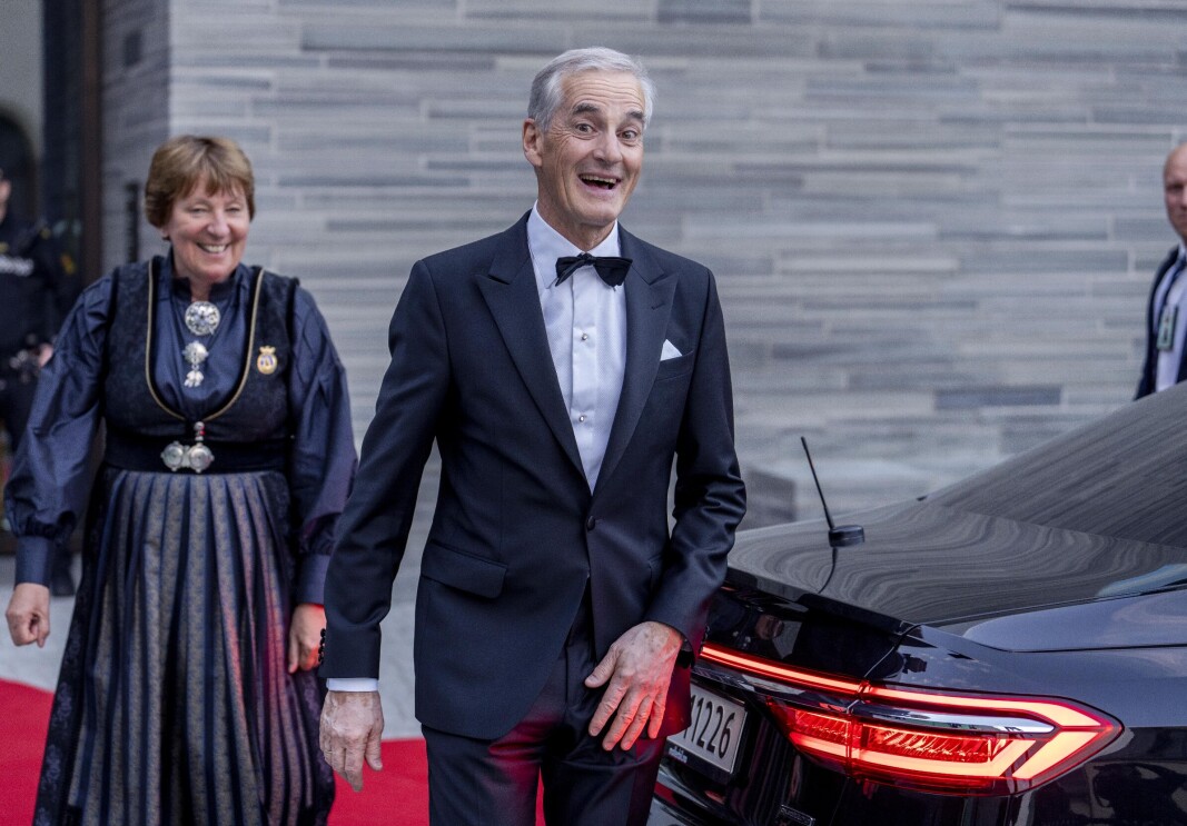 Dagen før dagen var det festmiddag i det nye Nasjonalmuseet ved den gamle Vestbane-tomta. Oslos ordfører Marianne Borgen (til v.) og statsminister Jonas Gahr Støre var i festhumør da gjestene ankom. Dagen før dagen var det festmiddag i det nye Nasjonalmuseet ved den gamle Vestbane-tomta. Oslos ordfører Marianne Borgen (til v.) og statsminister Jonas Gahr Støre var i festhumør da gjestene ankom.