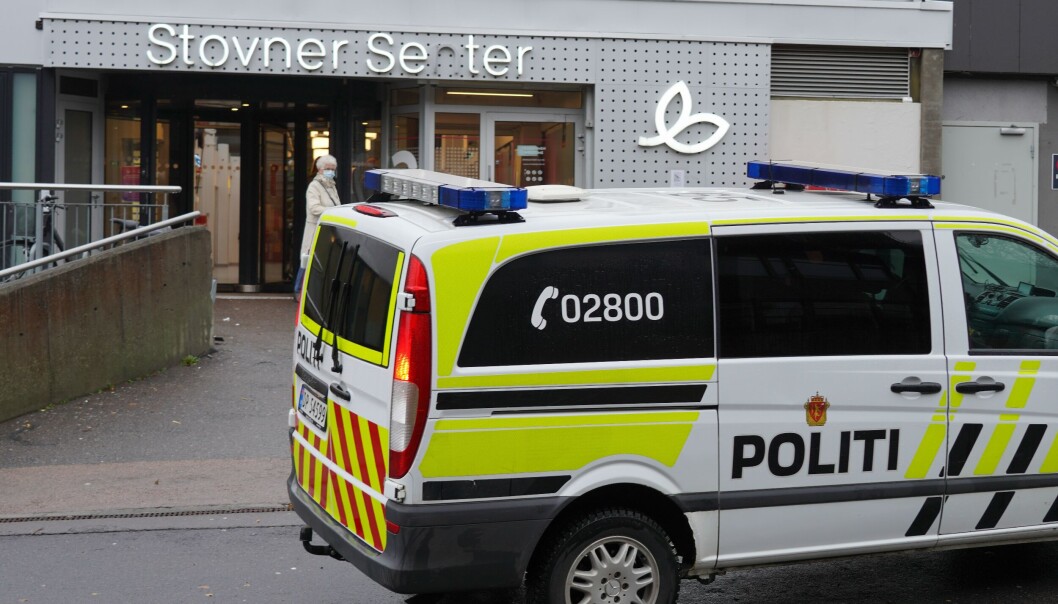 — Vi har opprettet sak på forholdet, samt innhentet video og vitneopplysninger., opplyser politiet etter slagsmålet ved Stovner senter mandag kveld. — Vi har opprettet sak på forholdet, samt innhentet video og vitneopplysninger., opplyser politiet etter slagsmålet ved Stovner senter mandag kveld.