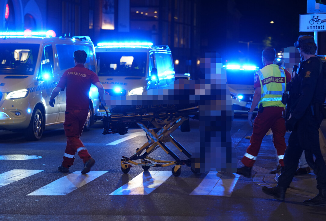 Det er avfyrt flere skudd i 1.15-tiden natt til lørdag ved utestedene London pub og Per på hjørnet i sentrum av Oslo. To er drept og flere er skadd, opplyser politiet. Det er avfyrt flere skudd i 1.15-tiden natt til lørdag ved utestedene London pub og Per på hjørnet i sentrum av Oslo. To er drept og flere er skadd, opplyser politiet.