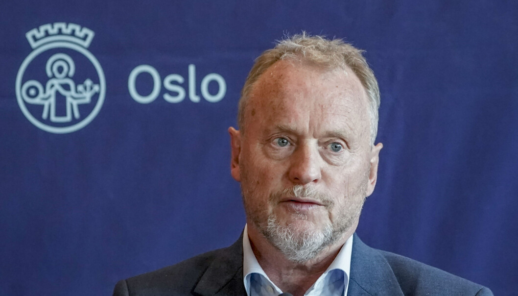 Oslo 20220613. Byrådsleder i Oslo Raymond Johansen (Ap) på hasteinnkalt pressekonferanse i Oslo rådhus om Fornebubanen.Foto: Terje Pedersen / NTB Oslo 20220613. Byrådsleder i Oslo Raymond Johansen (Ap) på hasteinnkalt pressekonferanse i Oslo rådhus om Fornebubanen.Foto: Terje Pedersen / NTB