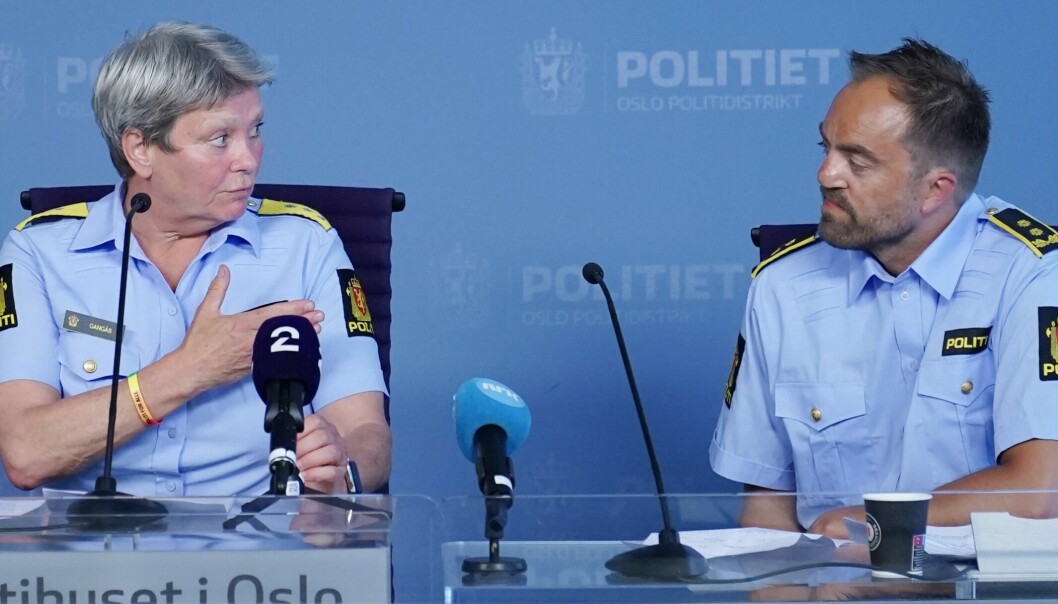 Politimester Beate Gangås og politiadvokat Børge Enoksen roser oslofolks innsats under nattas angrep mot London pub.