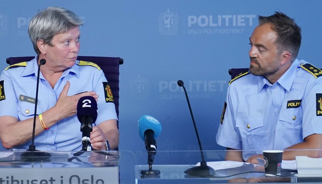 Politimester Beate Gangås og politiadvokat Børge Enoksen roser oslofolks innsats under nattas angrep mot London pub. Politimester Beate Gangås og politiadvokat Børge Enoksen roser oslofolks innsats under nattas angrep mot London pub.