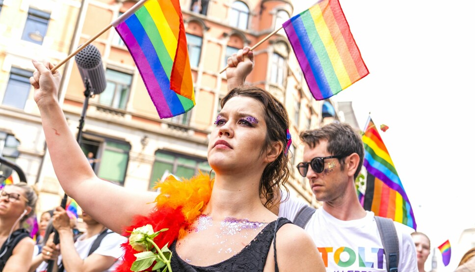 Den improviserte Pride-paraden lørdag var et kraftig signal om at Oslos skeive miljø ikke vil gi opp kampen for sine rettigheter til tross for angrepet på Pride-feiringen.
