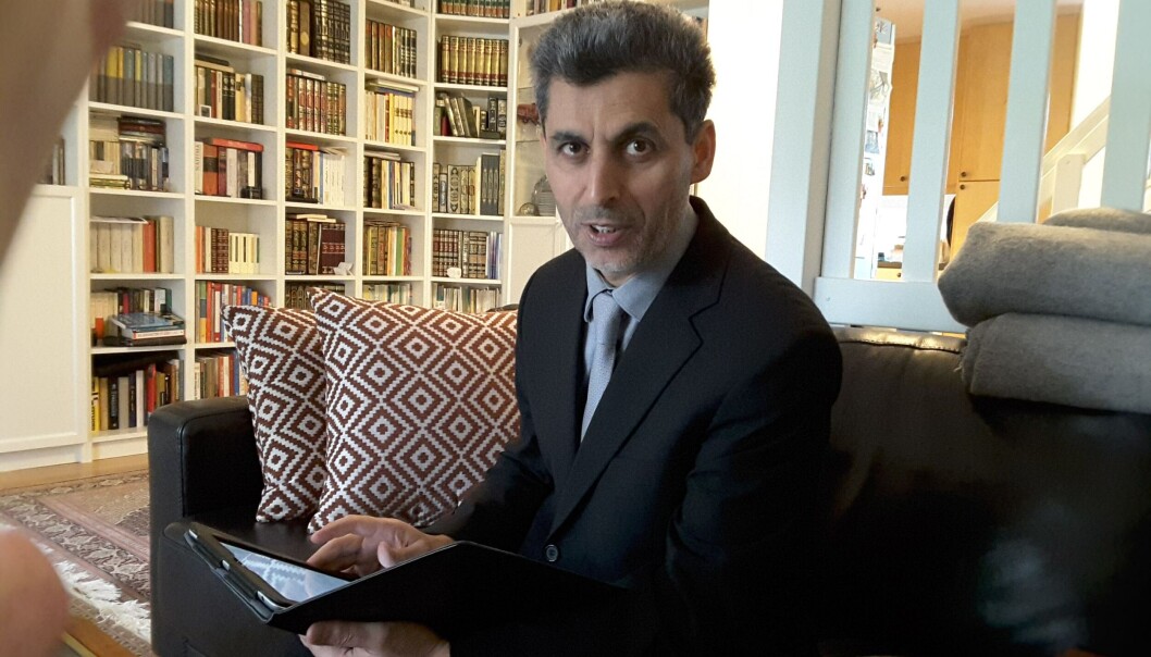 — Målet vårt er å stå samlet for alles rett til å leve trygt og leve med sine verdier og etter sin egen overbevisning, sier Basim Ghozlan i Muslimsk dialognettverk. — Målet vårt er å stå samlet for alles rett til å leve trygt og leve med sine verdier og etter sin egen overbevisning, sier Basim Ghozlan i Muslimsk dialognettverk.