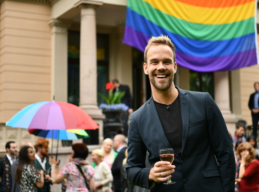 — Man kan diskutere hvor nødvendig det er å slippe til alle pride- og homo-kritikere i redaktørstyrte medier, sier Morten Hegseth. — Man kan diskutere hvor nødvendig det er å slippe til alle pride- og homo-kritikere i redaktørstyrte medier, sier Morten Hegseth.