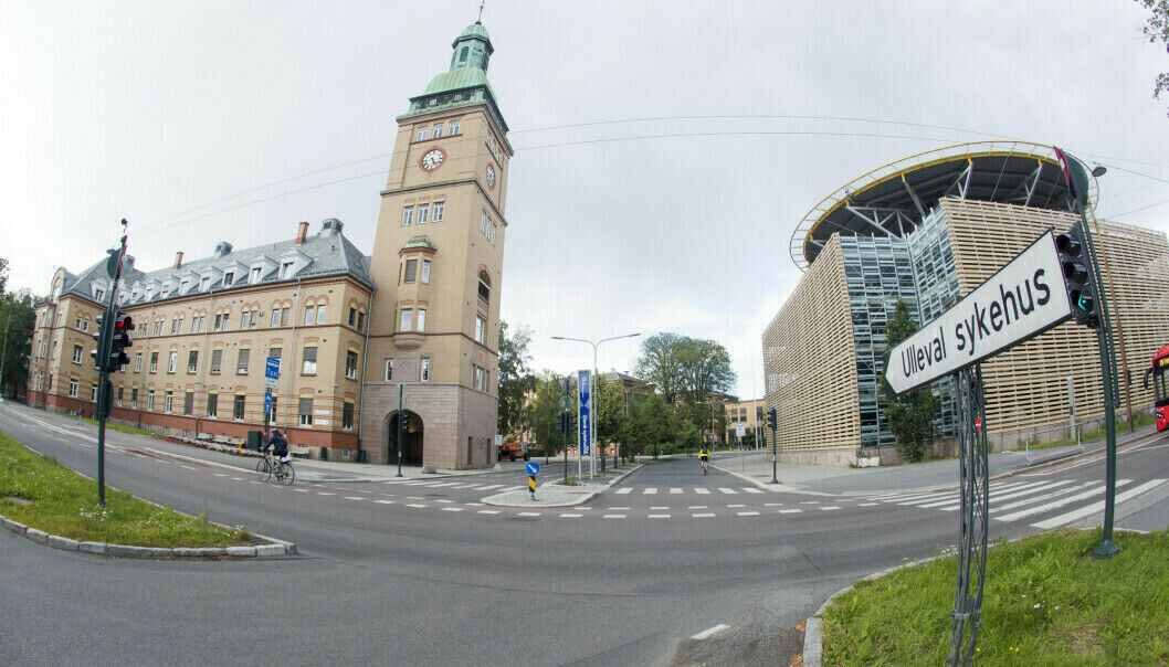 — Vi jobber hardt for å få det til å gå rundt, sier sykepleier og seksjonsleder ved akuttavdelingen Jens Christian Holmberg på Oslo universitetssykehus (OUS.) — Vi jobber hardt for å få det til å gå rundt, sier sykepleier og seksjonsleder ved akuttavdelingen Jens Christian Holmberg på Oslo universitetssykehus (OUS.)
