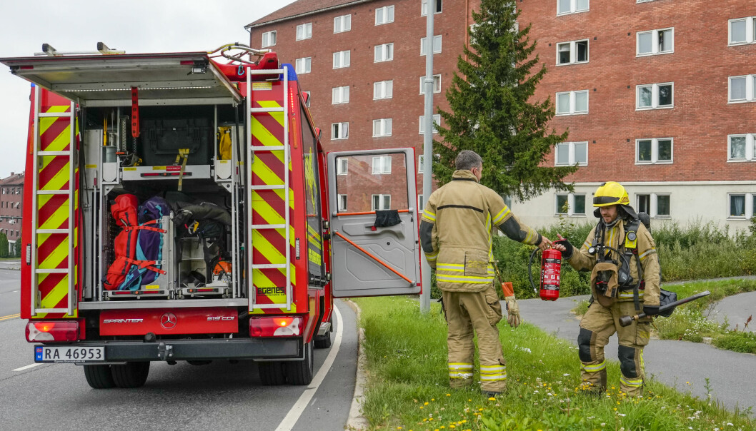 Brannvesenet rykket ut med sju biler til brannen i Fagerheimgata på Rosenhoff torsdag morgen.