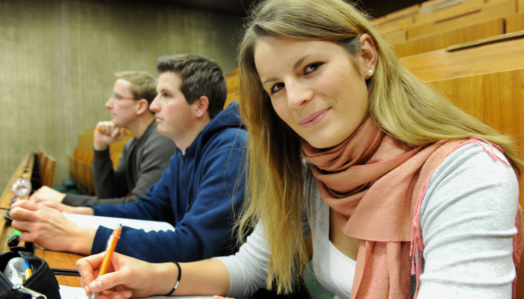 Stadig flere kvinner søker seg til teknologistudier. Stadig flere kvinner søker seg til teknologistudier.