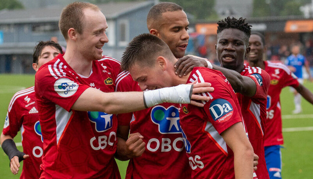 Rise, Romsaas og Buduson feirer 1-0-målet. Marcus Melchior (til venstre bak) og Maxwell Effiom vil også være med. Rise, Romsaas og Buduson feirer 1-0-målet. Marcus Melchior (til venstre bak) og Maxwell Effiom vil også være med.