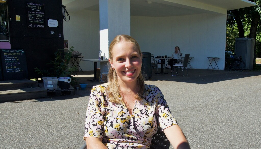Cora brenner for et mer bærekraftig samfunn. Vi må begynne å reparere tingene våre, mener hun. Cora brenner for et mer bærekraftig samfunn. Vi må begynne å reparere tingene våre, mener hun.