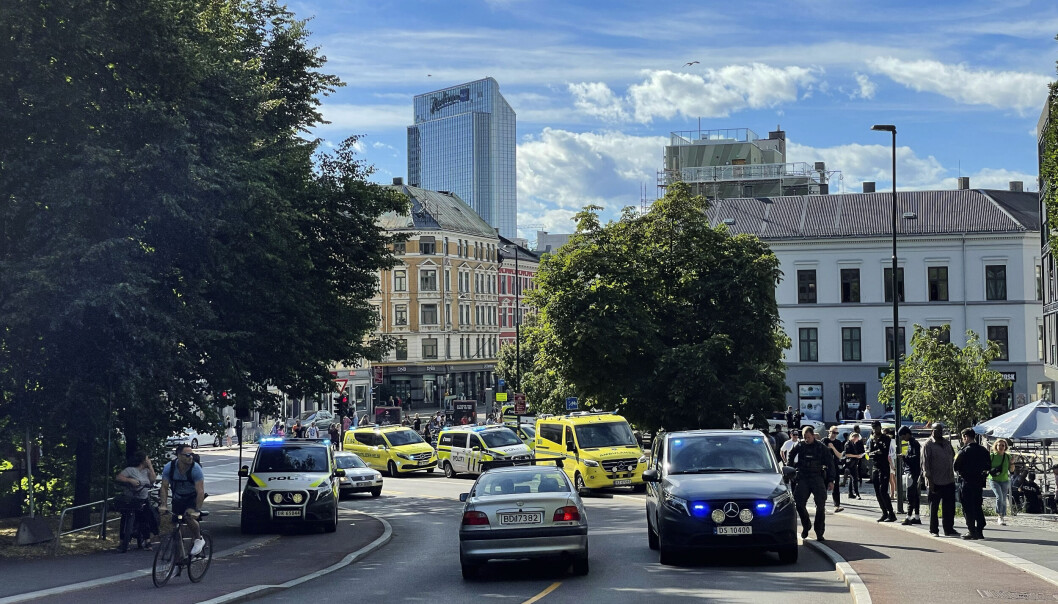 En mann i 20-årene ble alvorlig skadd i en voldshendelse på Grønland i Oslo onsdag ettermiddag. En mann i 20-årene ble alvorlig skadd i en voldshendelse på Grønland i Oslo onsdag ettermiddag.