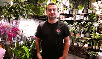 — Jeg liker å glede andre, det er viktig for meg, sier Suleyman Ortac (39) som driver Kiellandsblomster på Kiellands plass