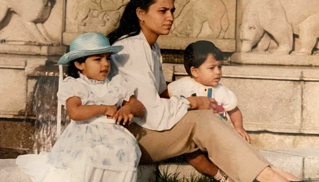 Mor Nighat Qureshi med datteren Saba og sønnen Farukh i Oslo.