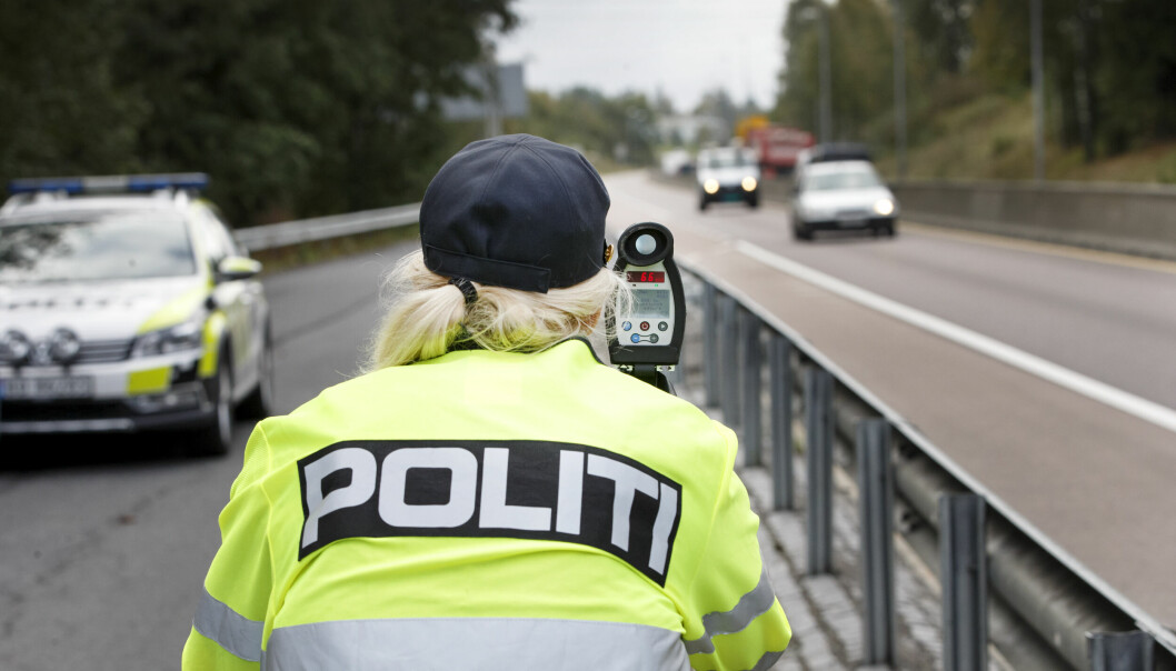 Det var ved 15-tiden torsdag 7. juli i år at politiet stanset 20-åringen i 200 km/t i 80-sone på E6 sørgående i Oslo. Da skal han også ha hatt med en passasjer i bilen.