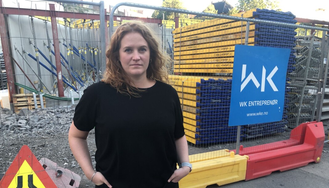 Heidrun Lode i Ensjøhaugen borettslag foran det som i hvertfall foreløpig er et av de siste av byggeprosjektene i Malerhaugveien. Heidrun Lode i Ensjøhaugen borettslag foran det som i hvertfall foreløpig er et av de siste av byggeprosjektene i Malerhaugveien.
