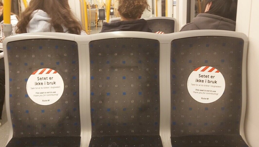 Sporveiens T-baner måtte ta i bruk oppsiktsvekkende smitteverntiltak under korona. Selv om ikke alle fulgte den klare oppfordringen om å holde avstand. Sporveiens T-baner måtte ta i bruk oppsiktsvekkende smitteverntiltak under korona. Selv om ikke alle fulgte den klare oppfordringen om å holde avstand.